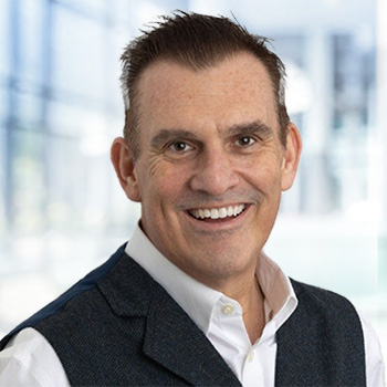 Richard Essigs headshot